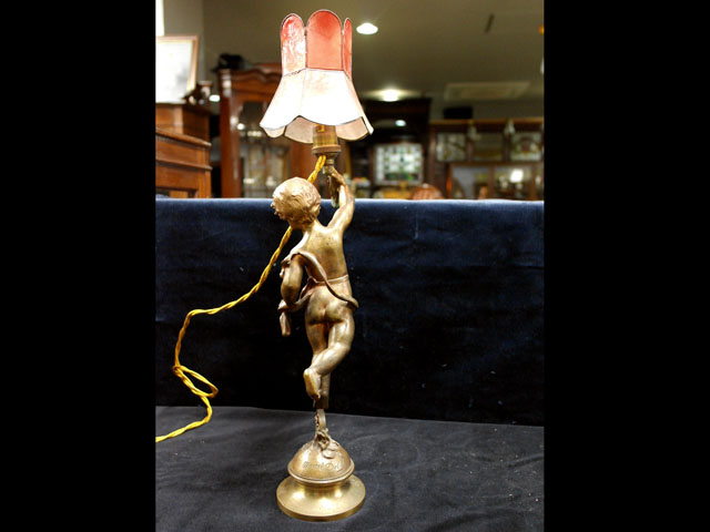 エンジェル　Marcel Debut (French, 1865-1933)　ペア アンティーク ランプ（すでに組み合わせられている照明）