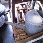 ブリキ ジョウロ